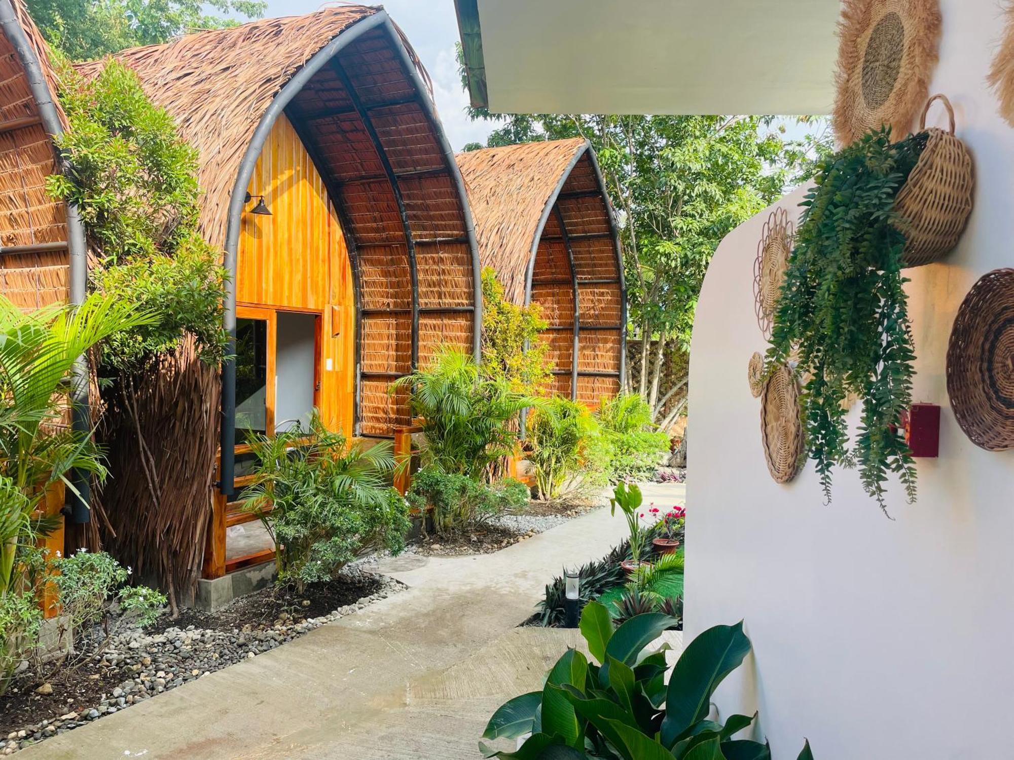 Maayong Hostel (Adults Only) Moalboal Eksteriør bilde